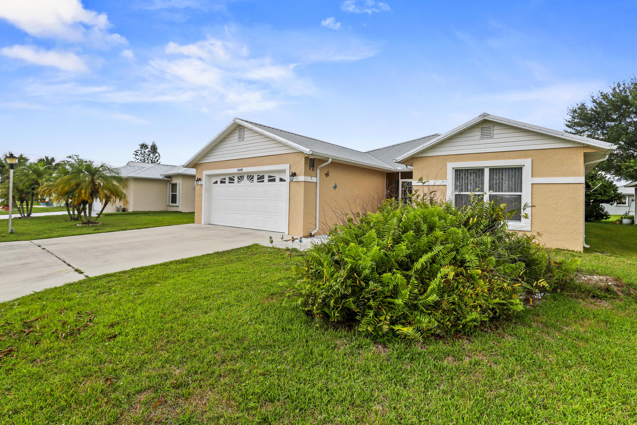 SPANISH LAKES FAIRWAYS NE PHASE - Residential