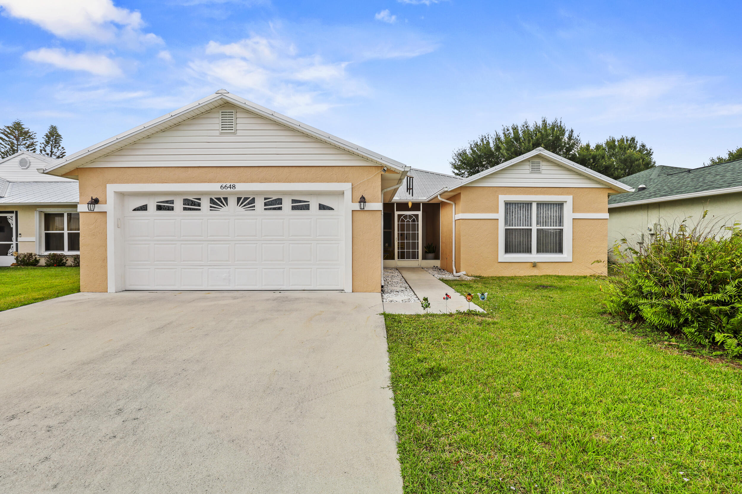 SPANISH LAKES FAIRWAYS NE PHASE - Residential