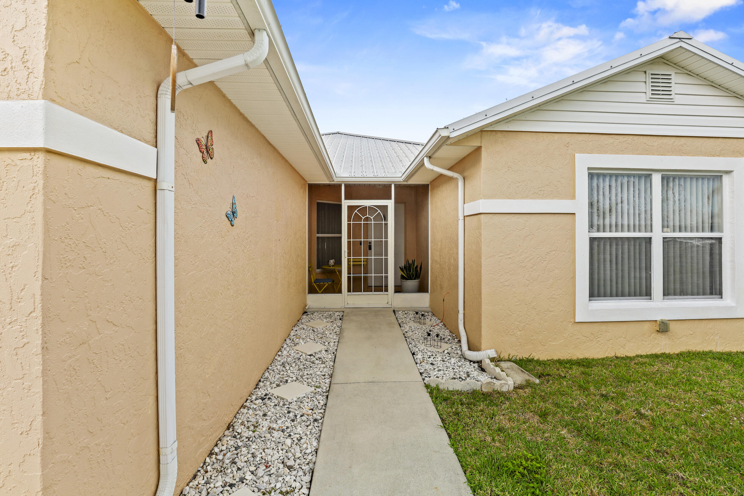 SPANISH LAKES FAIRWAYS NE PHASE - Residential
