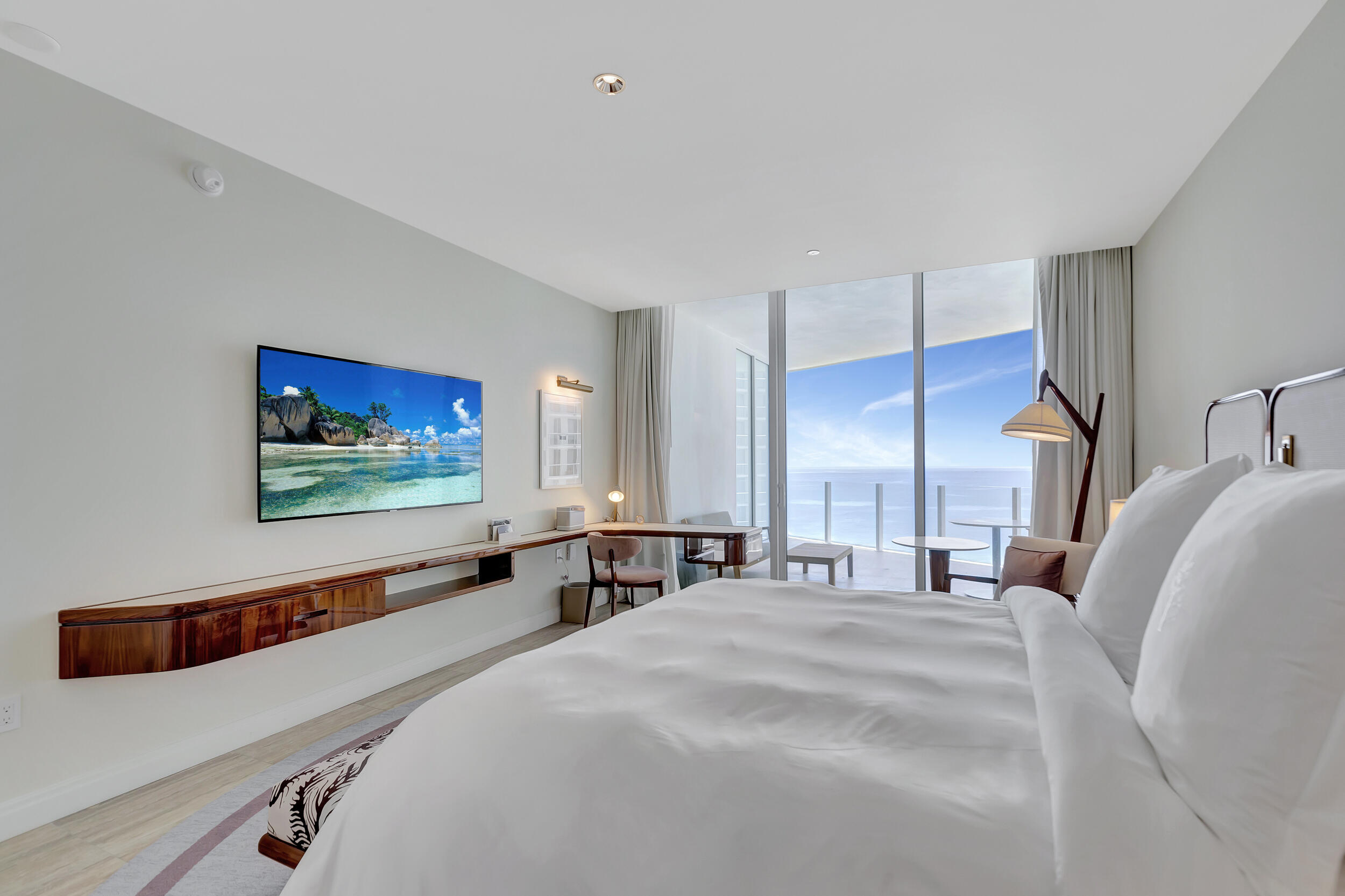 Four Seasons - Residential