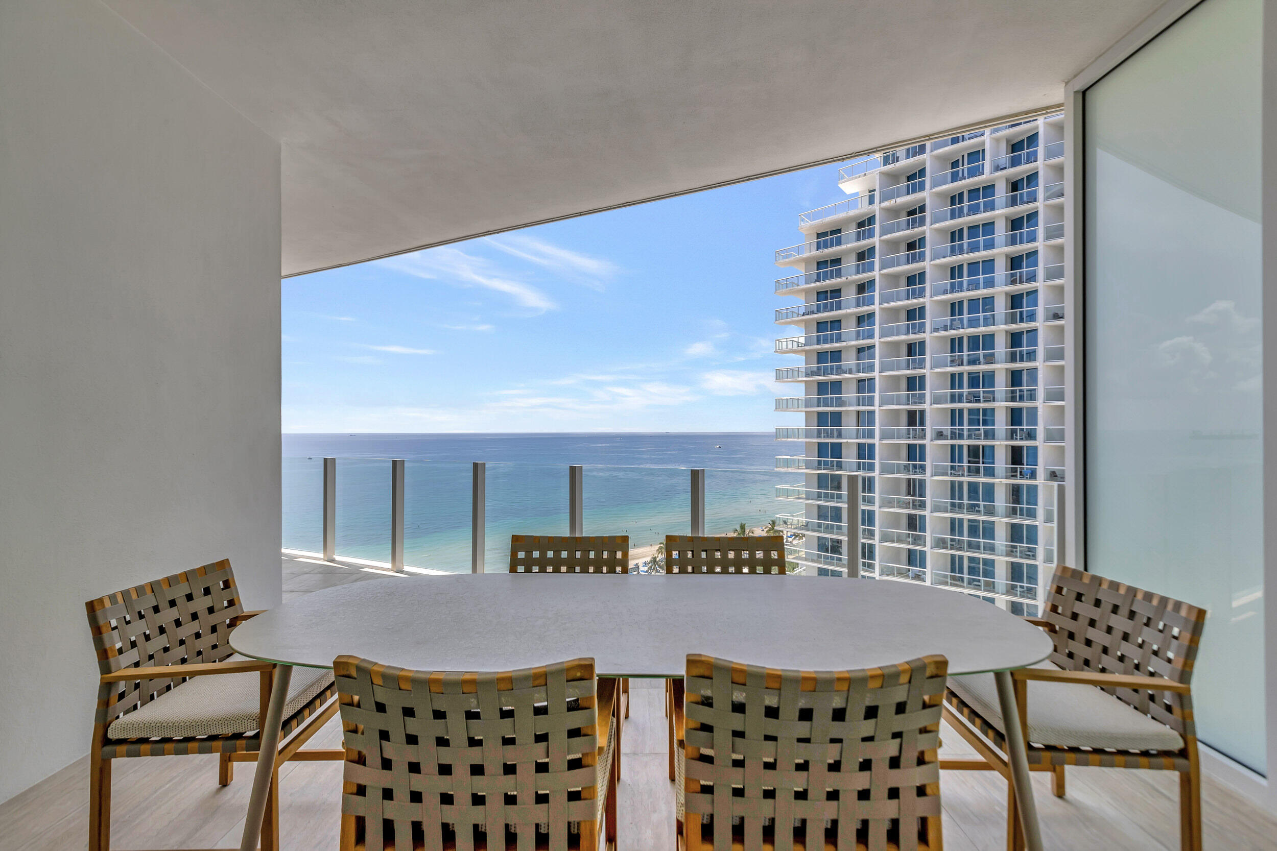 Four Seasons - Residential