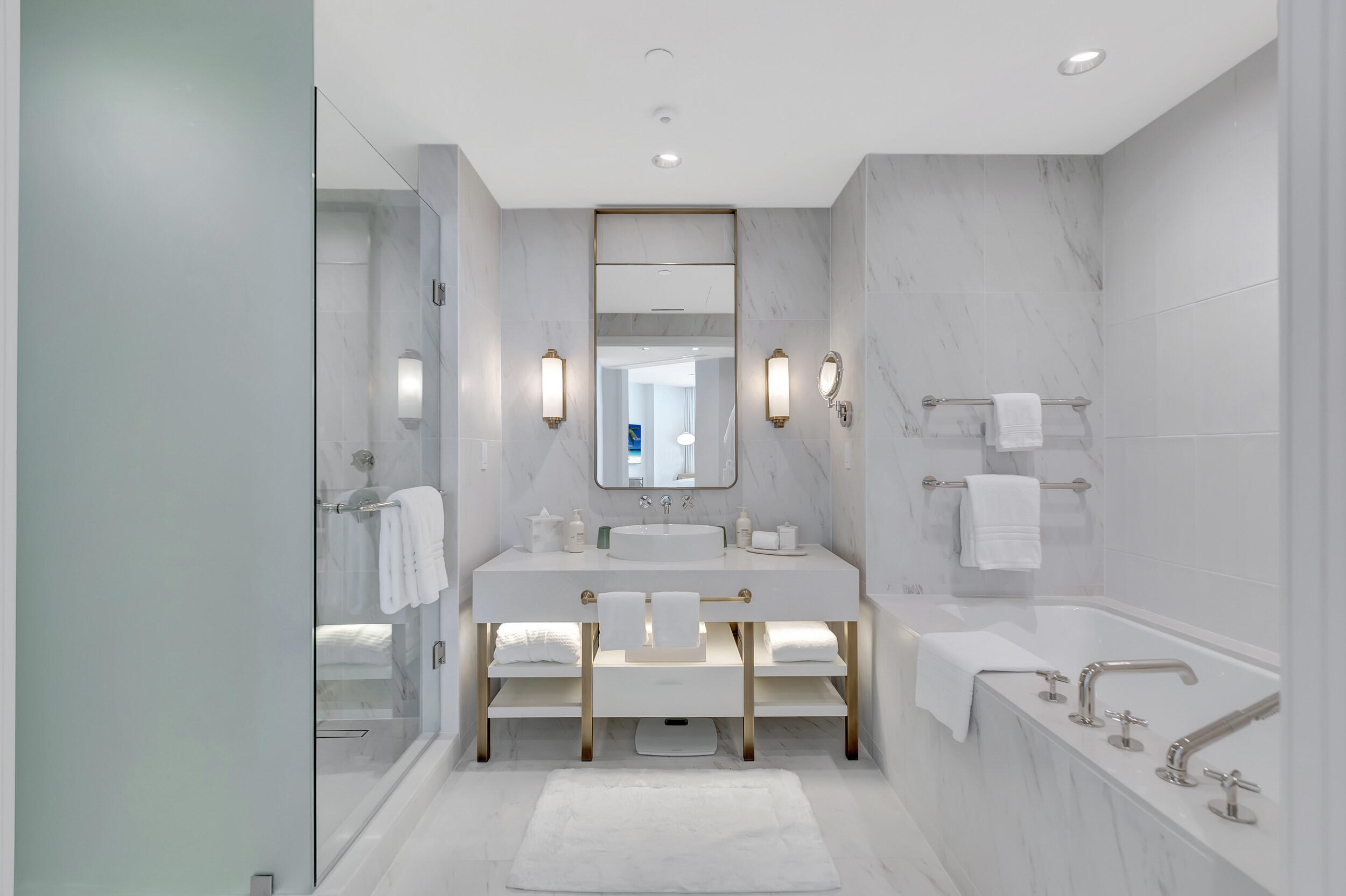 Four Seasons - Residential