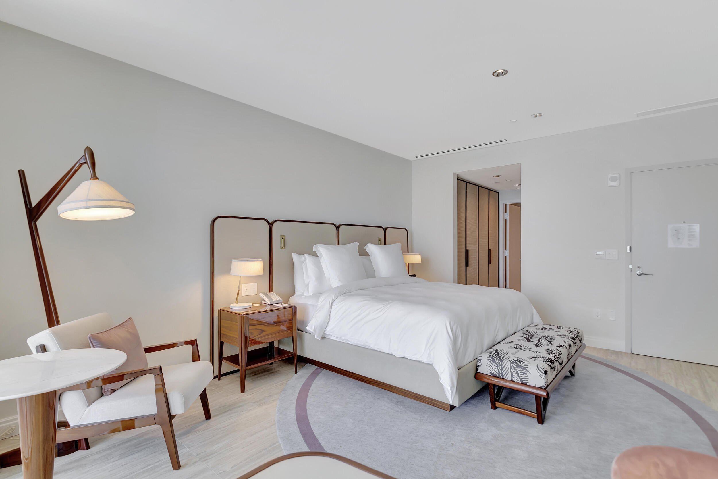 Four Seasons - Residential