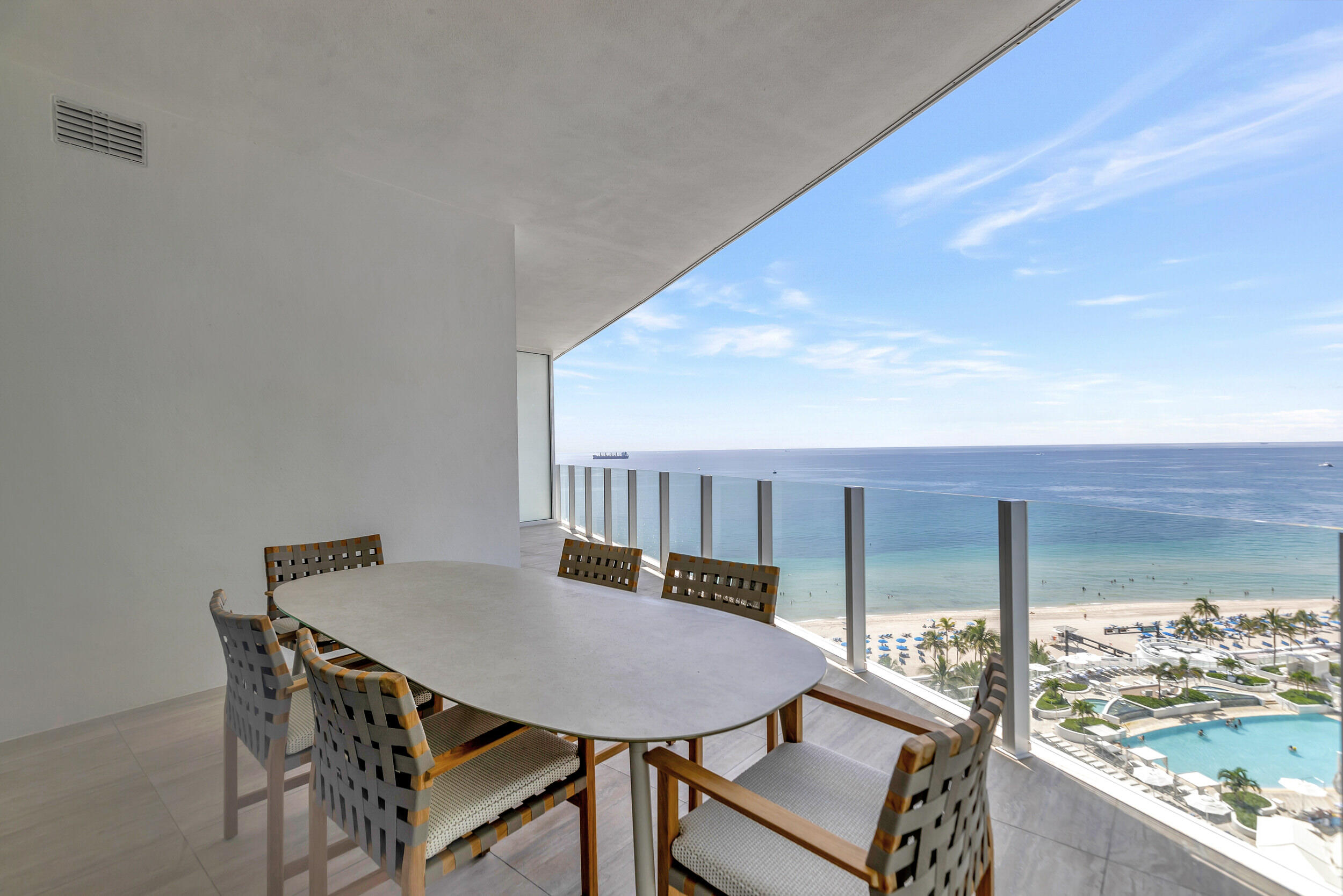 Four Seasons - Residential