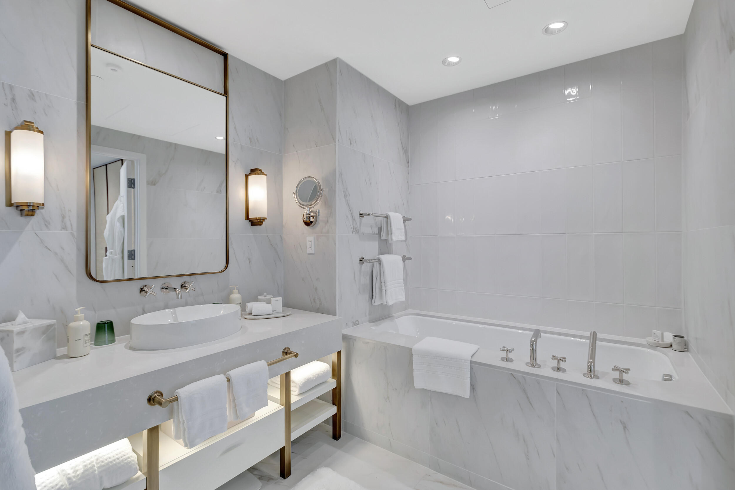 Four Seasons - Residential