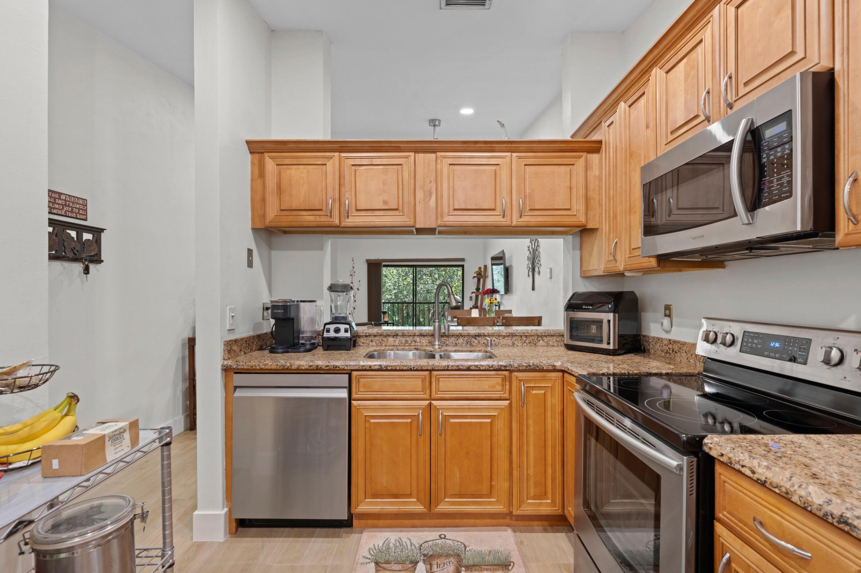 PARK AT WINDWOOD CONDO - Residential