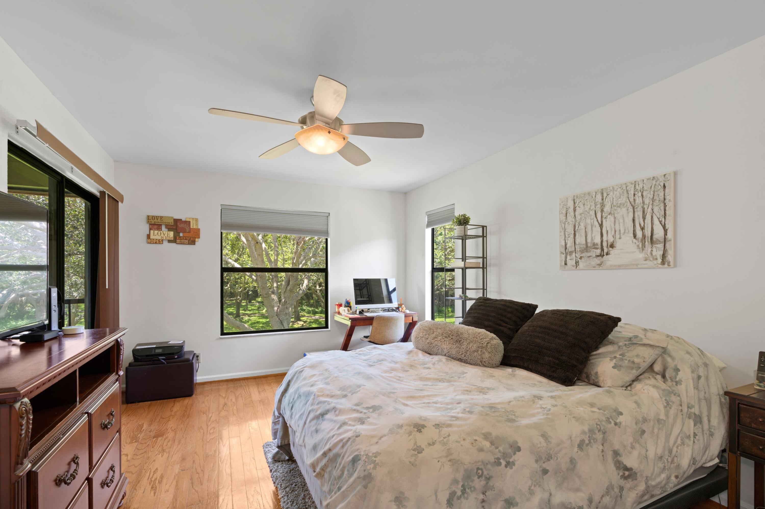 PARK AT WINDWOOD CONDO - Residential