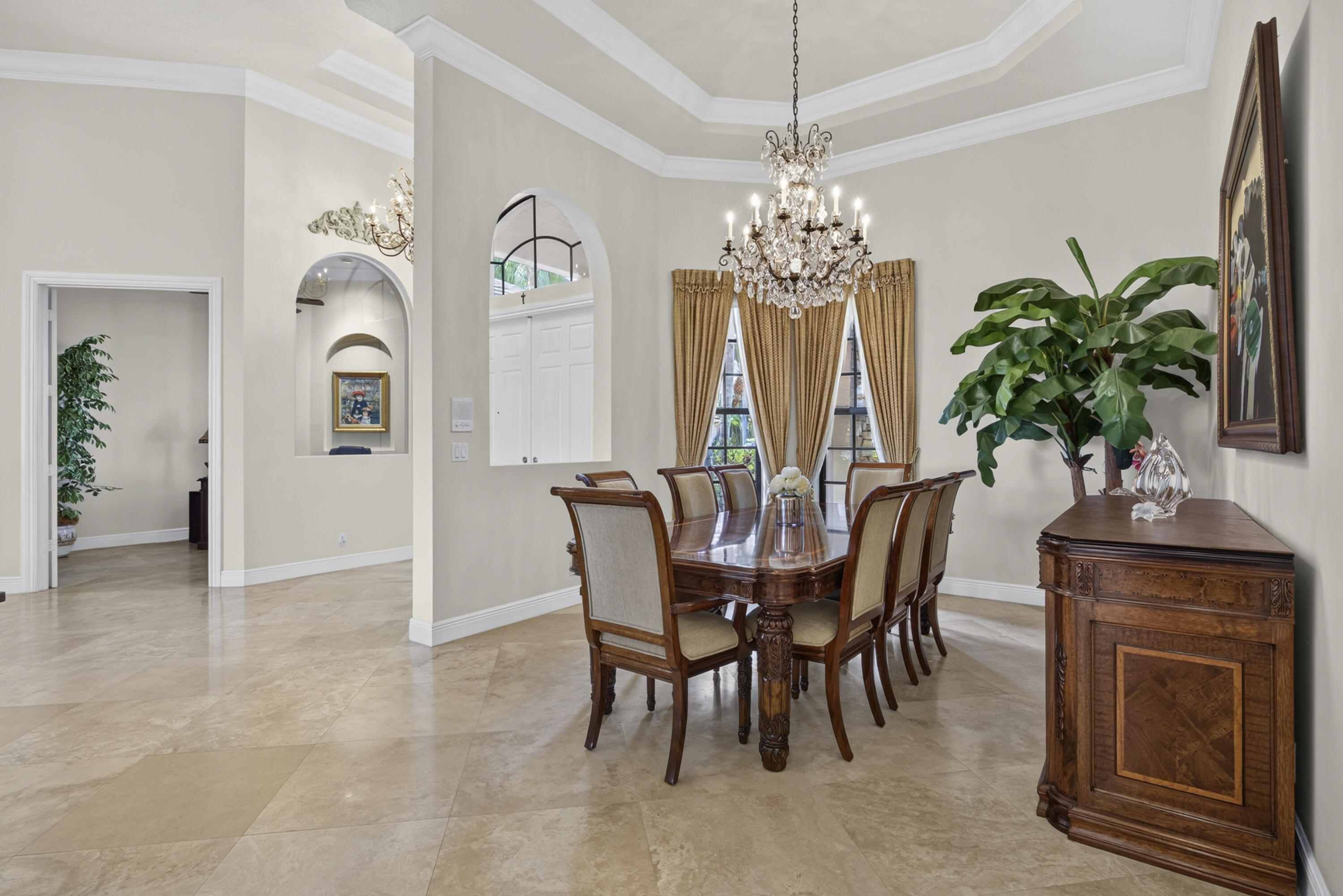 VERSAILLES - Residential