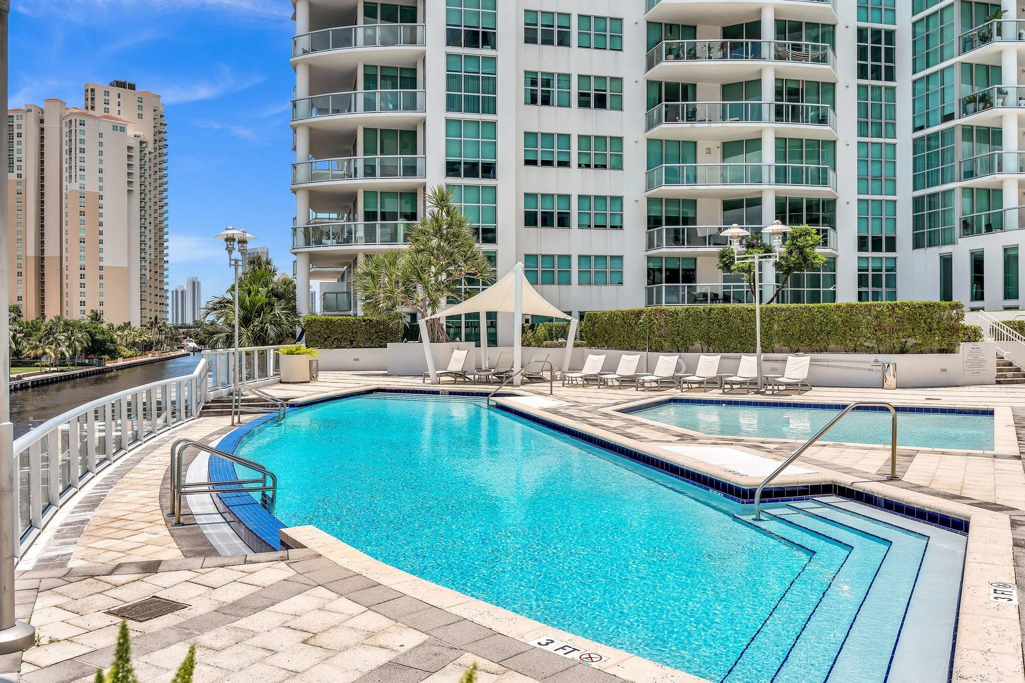 THE ATRIUM AT AVENTURA CO - Residential