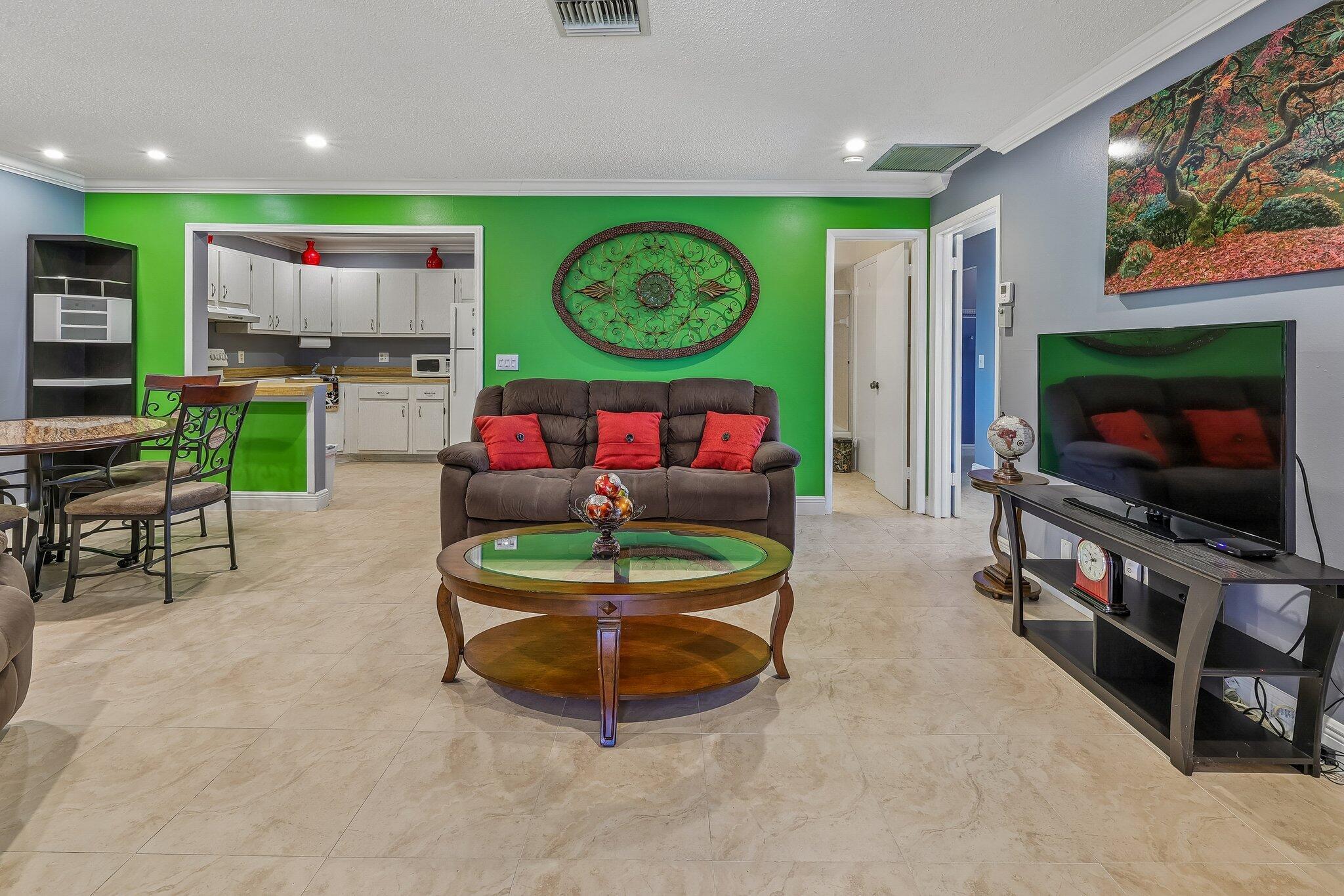 PINATA COND NO - Residential