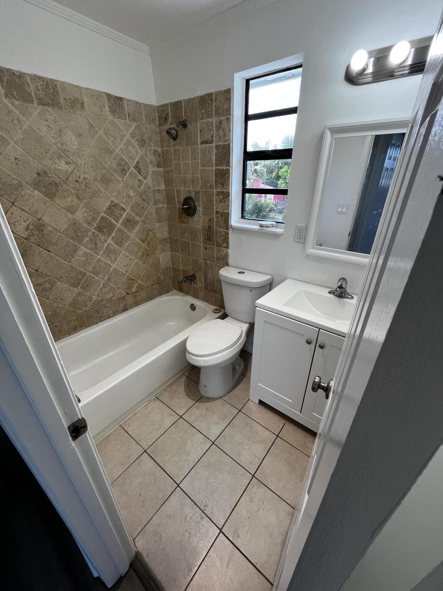GRAMERCY PARK UNIT 2 - Residential