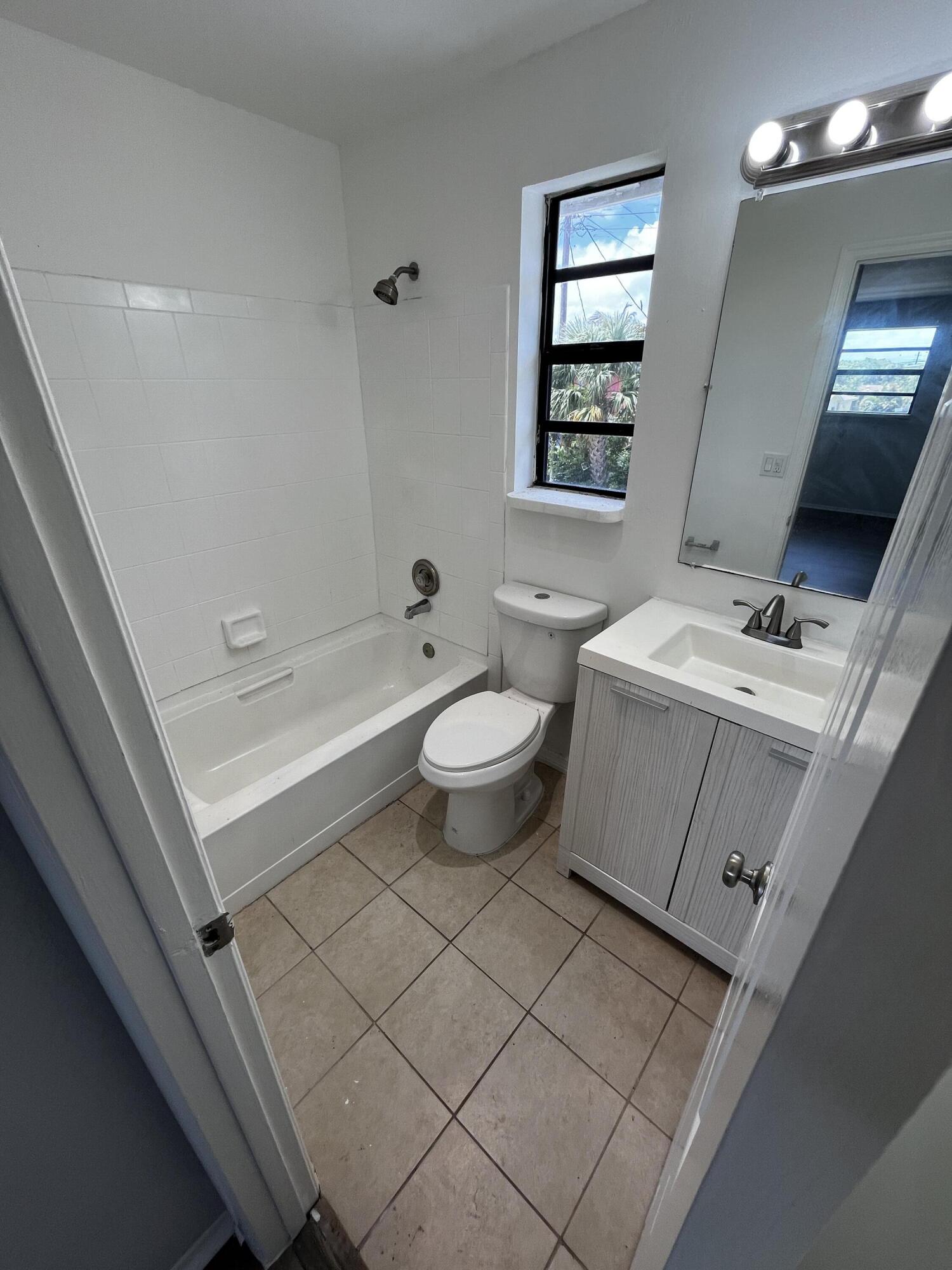 GRAMERCY PARK UNIT 2 - Residential