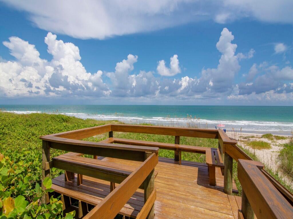 HIBISCUS BY THE SEA CONDOMINIUM - Residential