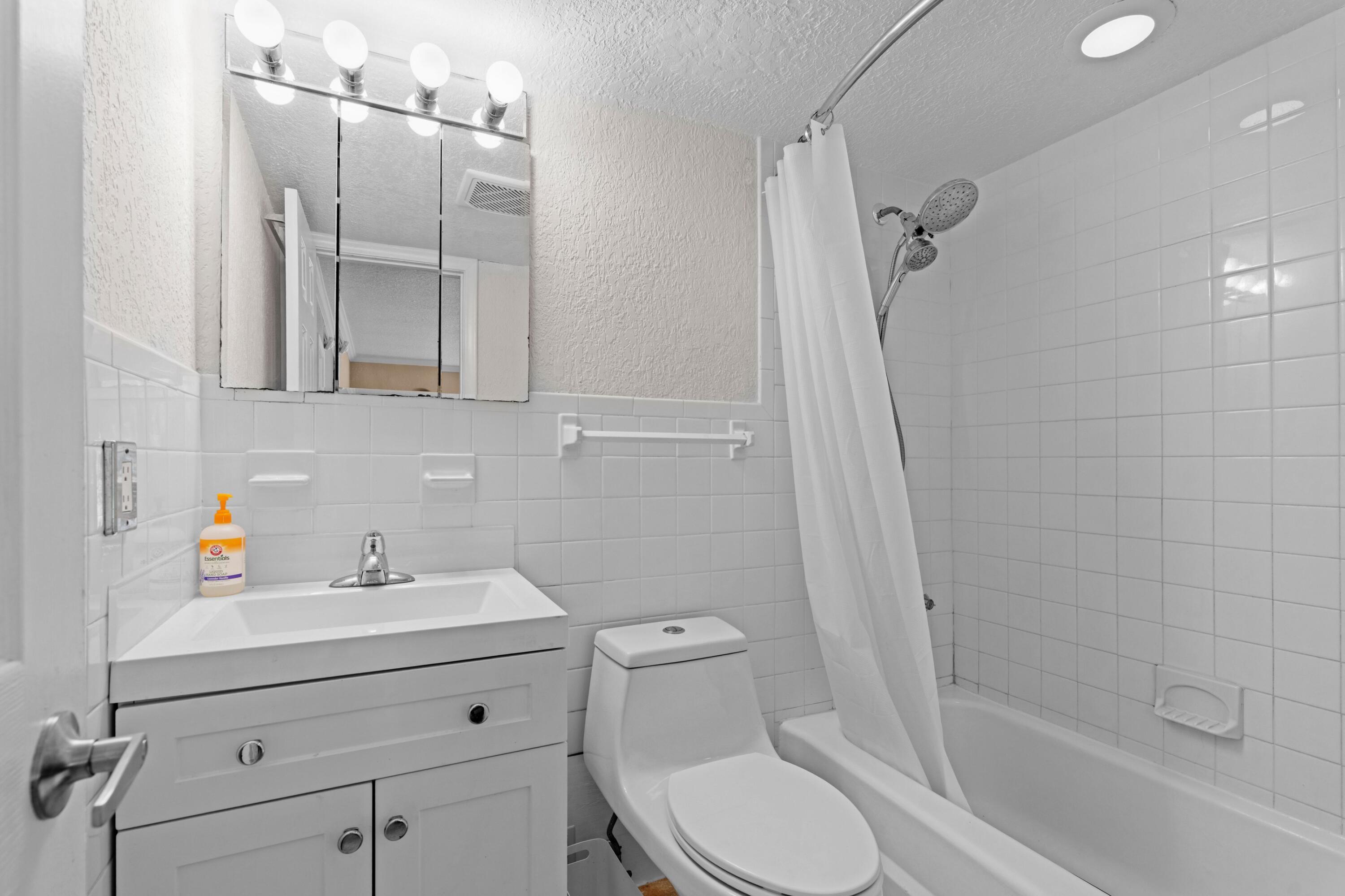 PALMA VISTA CONDO - Residential Lease