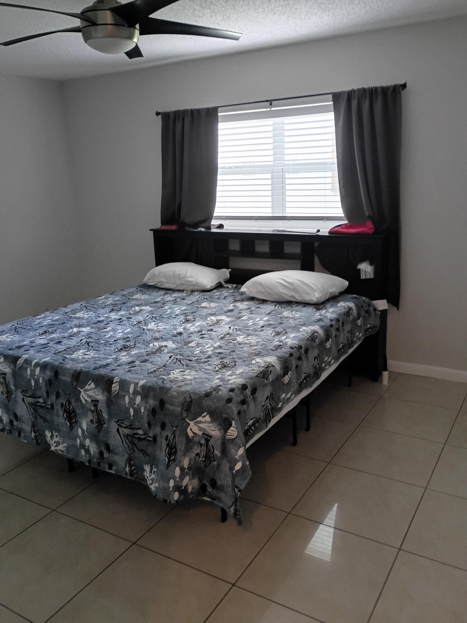 MEADOWBROOK LAKES CONDO - Residential