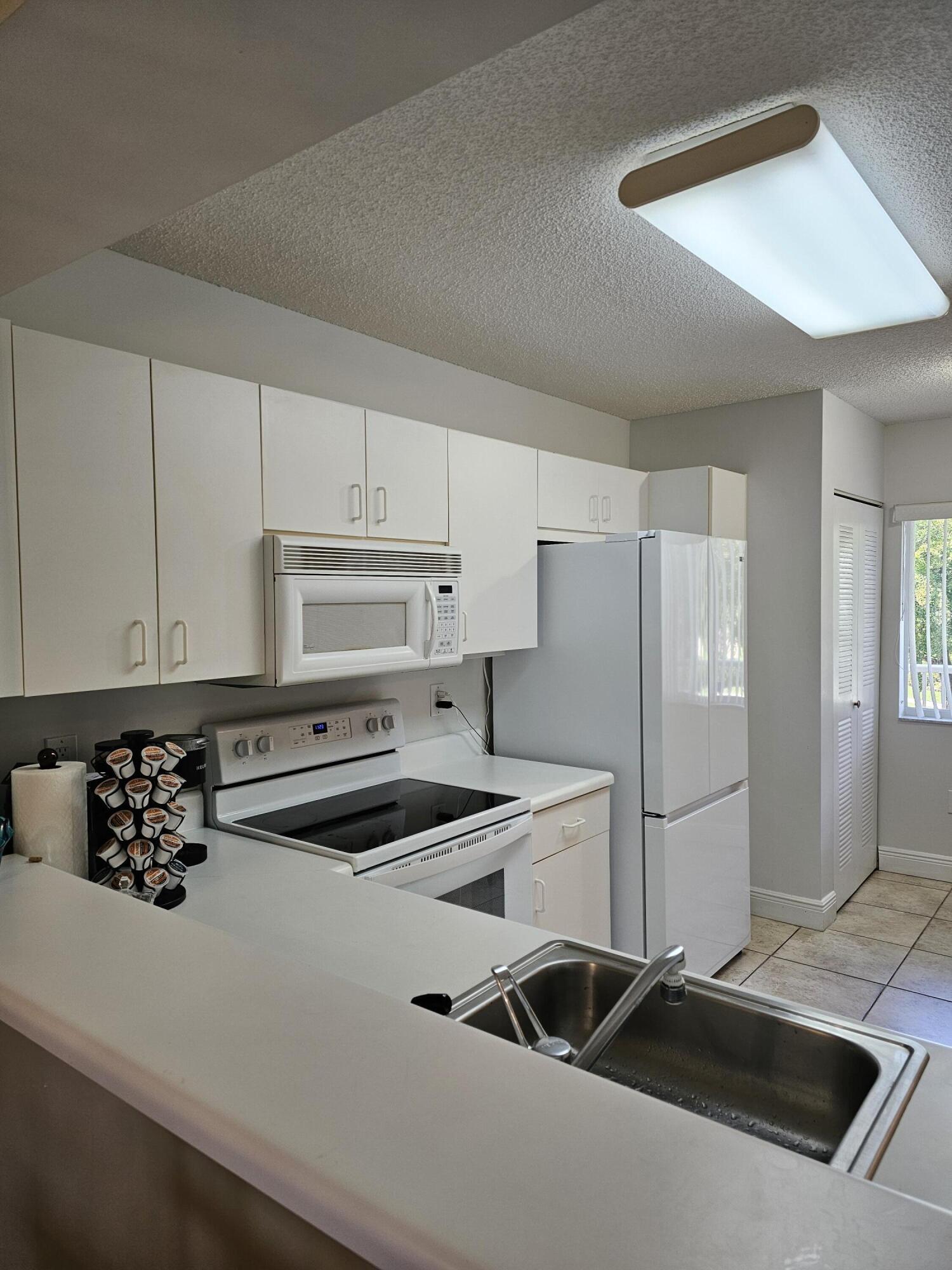 WELDON CONDOMINIUM I - Residential