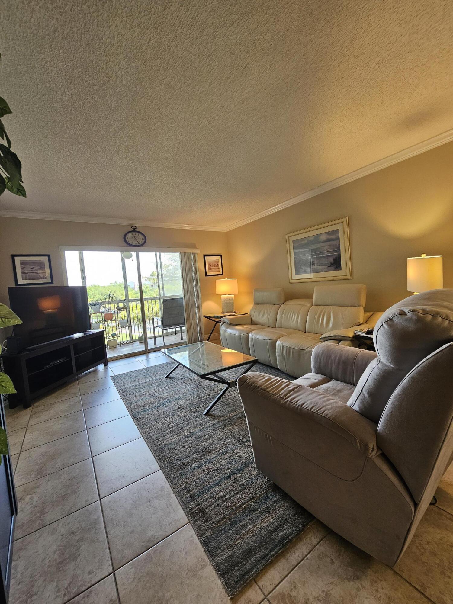 WELDON CONDOMINIUM I - Residential