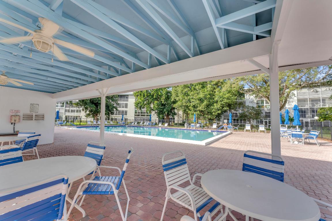 PORTOFINO VILLAGE 1-E CONDO - Residential