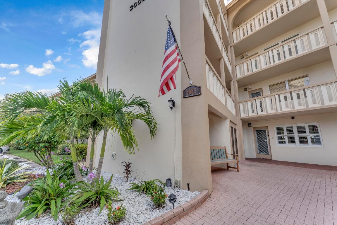 PORTOFINO VILLAGE 1-E CONDO - Residential