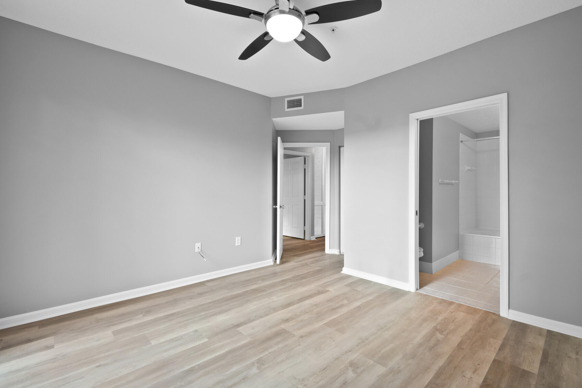 VILLAGE AT ABACOA CONDO - Residential Lease