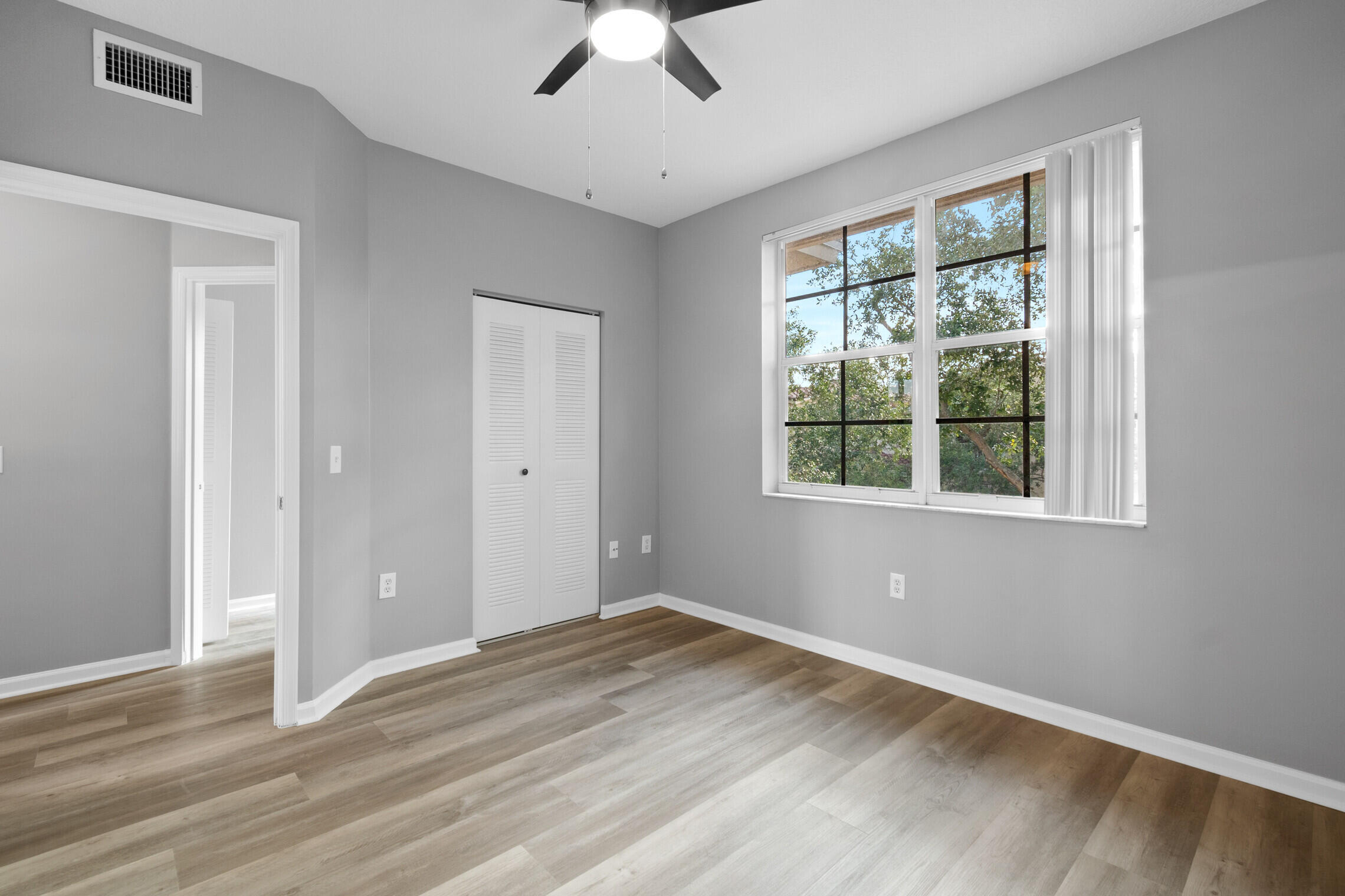 VILLAGE AT ABACOA CONDO - Residential Lease