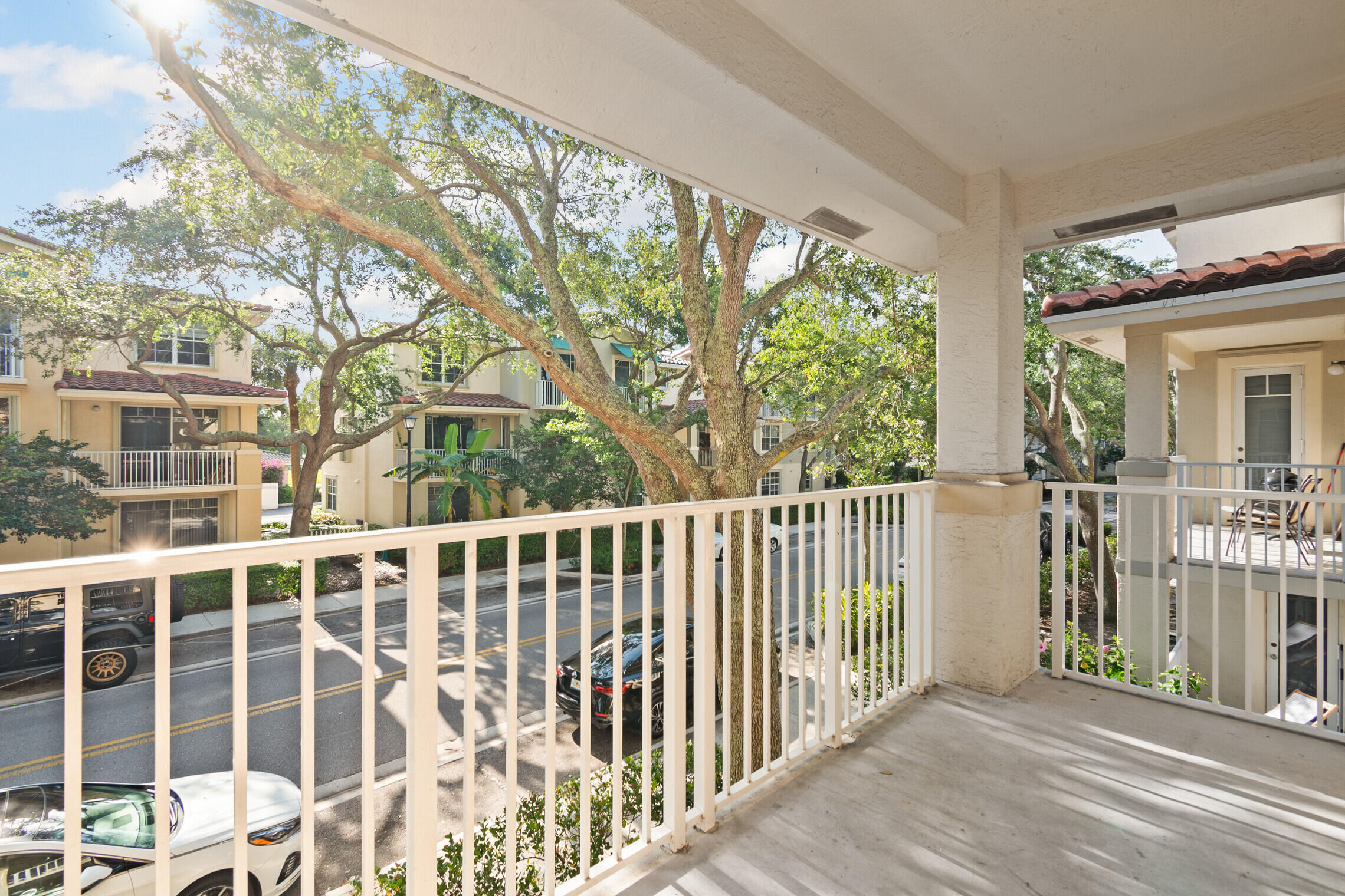 VILLAGE AT ABACOA CONDO - Residential Lease