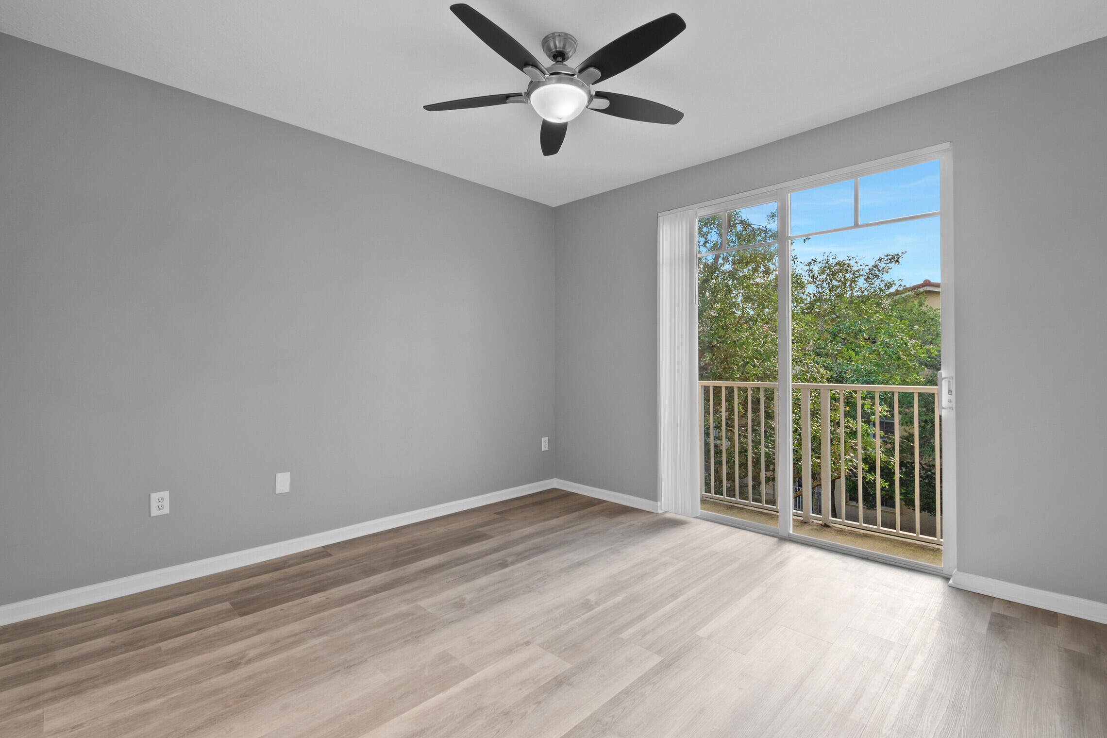 VILLAGE AT ABACOA CONDO - Residential Lease