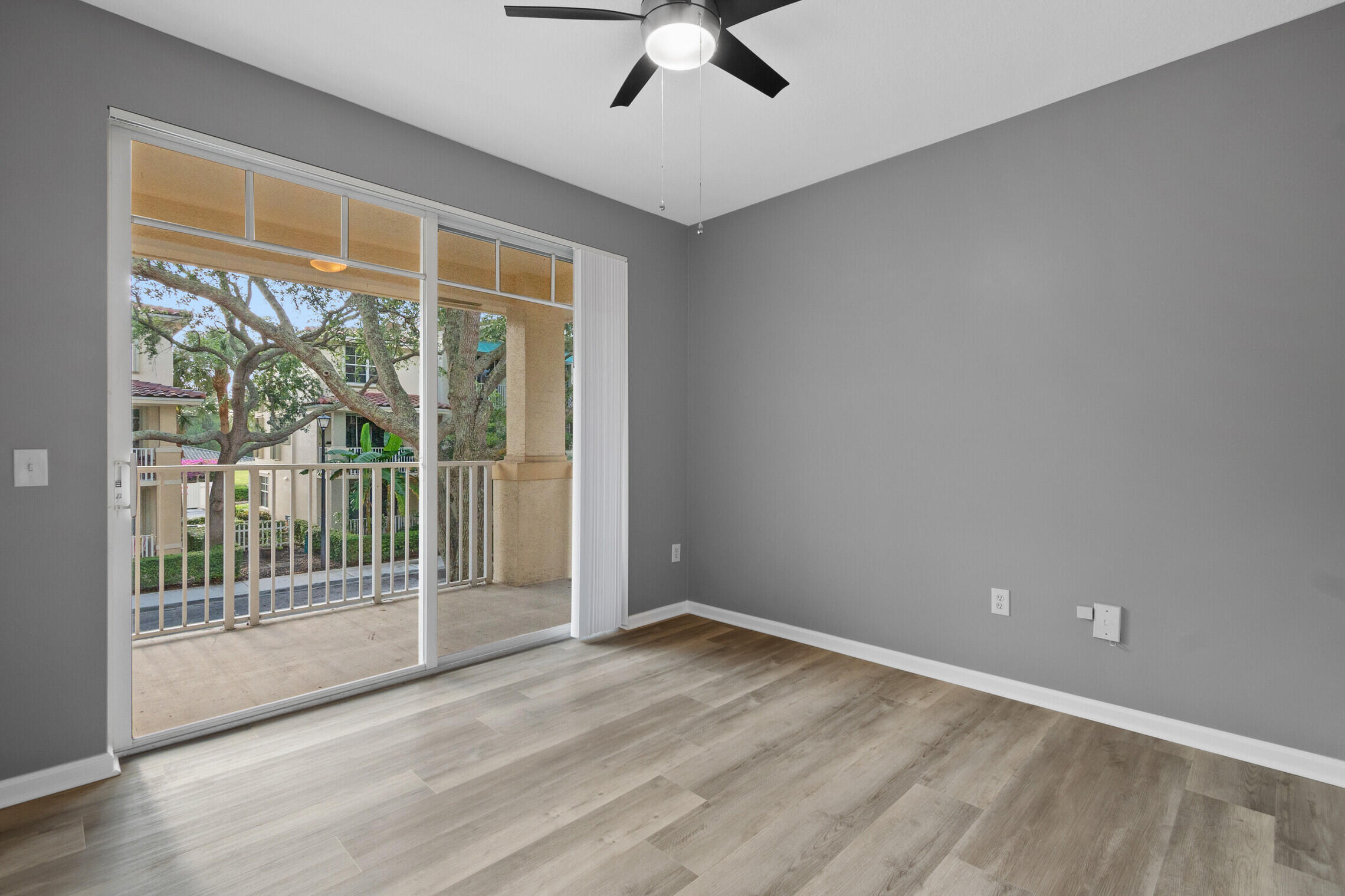 VILLAGE AT ABACOA CONDO - Residential Lease