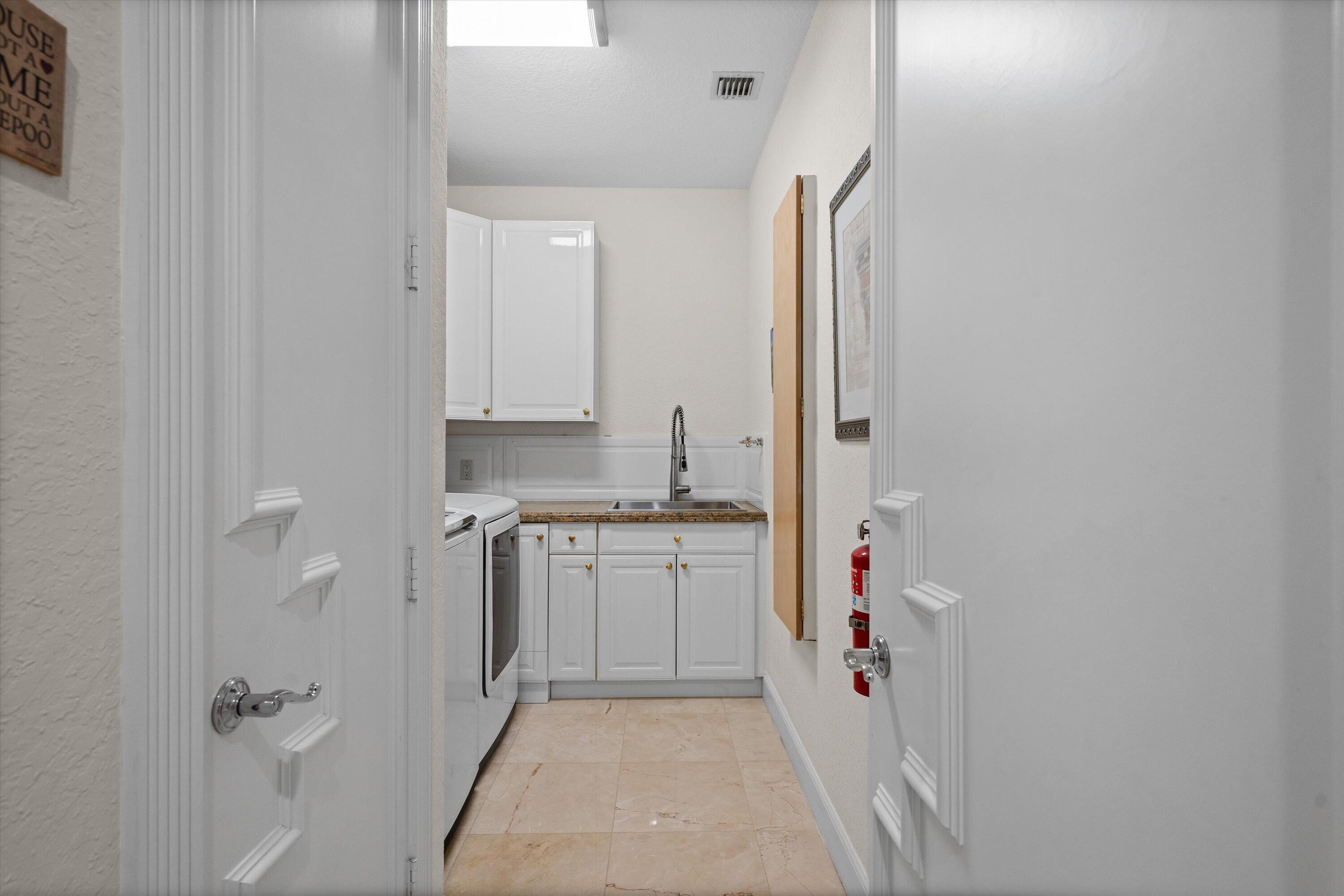 WYCLIFFE TR J - Residential