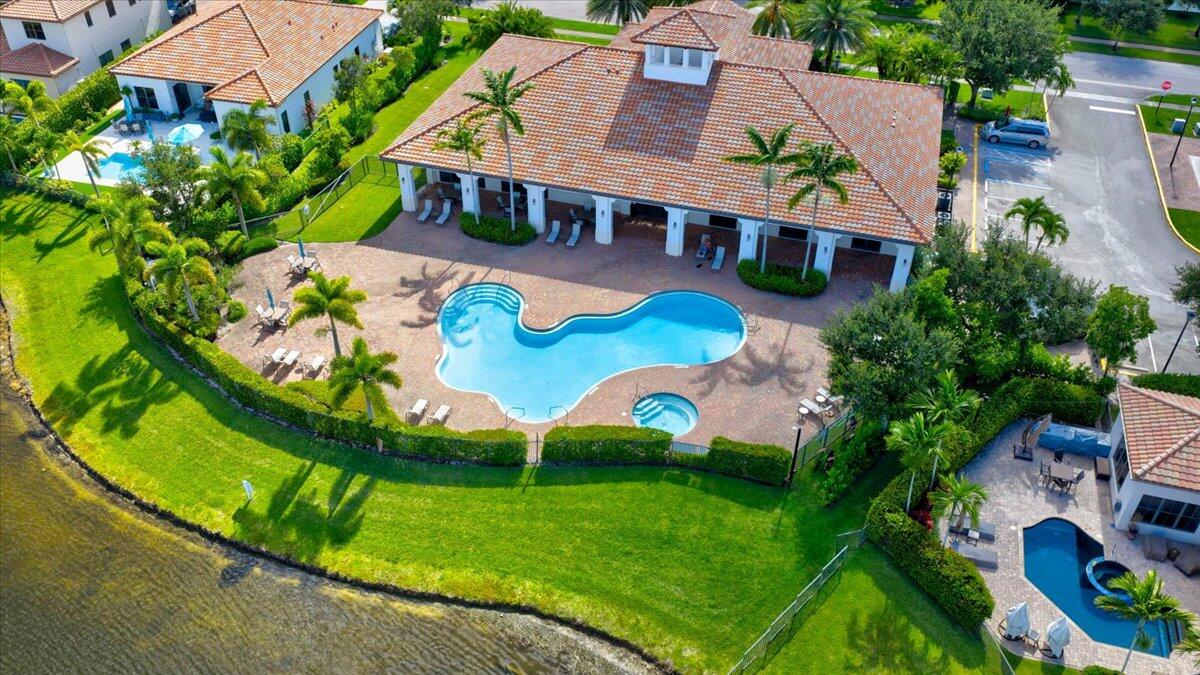 OSPREY OAKS - Residential