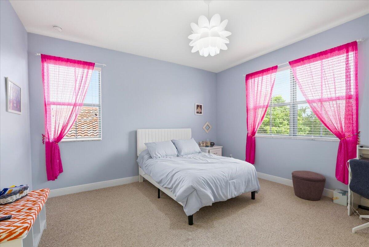 OSPREY OAKS - Residential