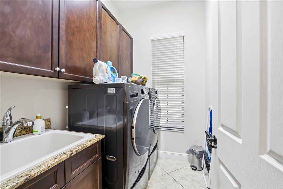 OSPREY OAKS - Residential