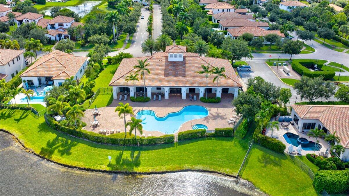 OSPREY OAKS - Residential