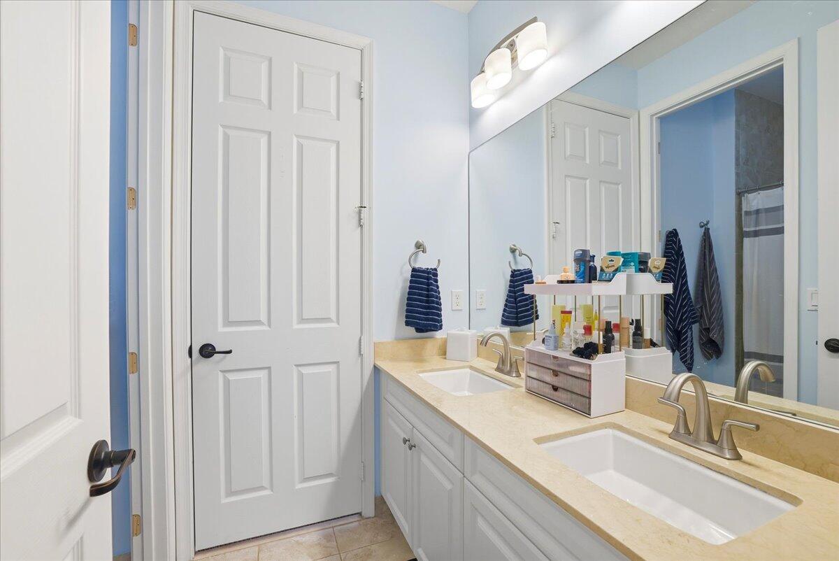OSPREY OAKS - Residential