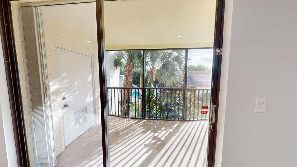 LINTON WOODS CONDO - Residential Lease