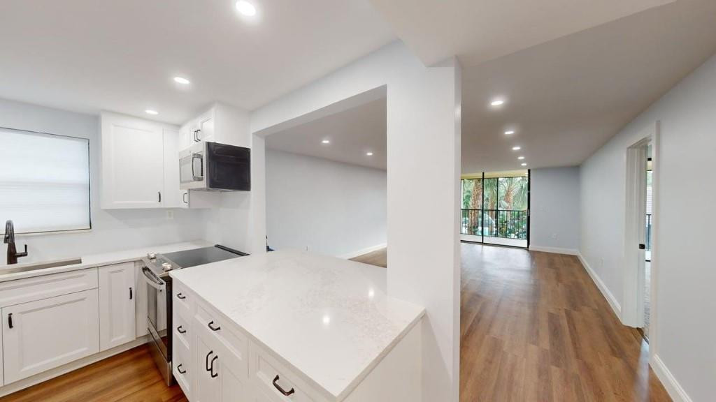 LINTON WOODS CONDO - Residential Lease