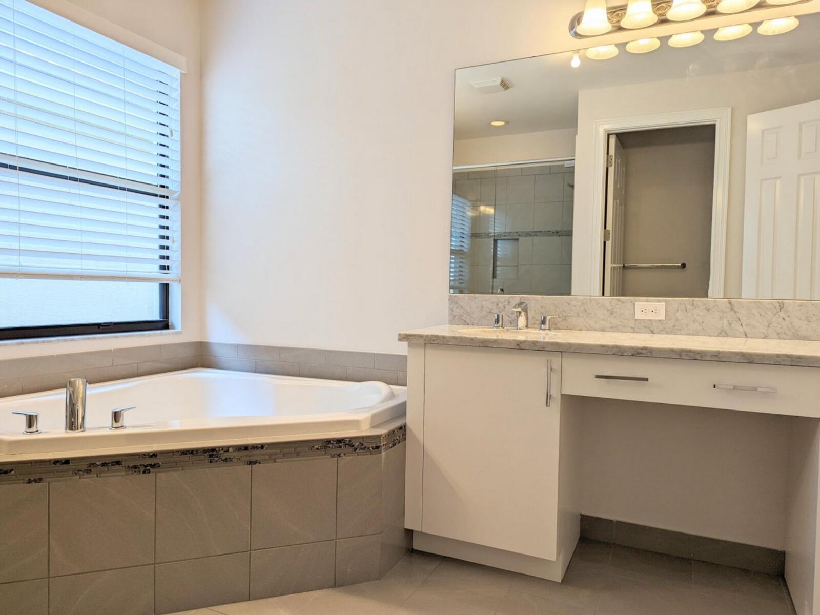 Seven Bridges - Residential Lease