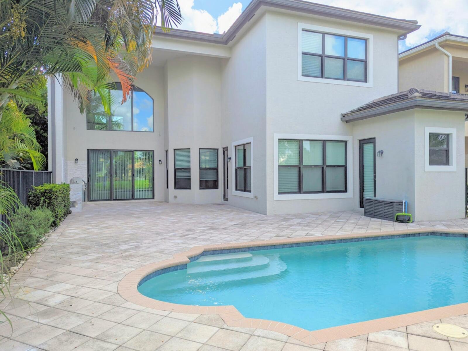 Seven Bridges - Residential Lease