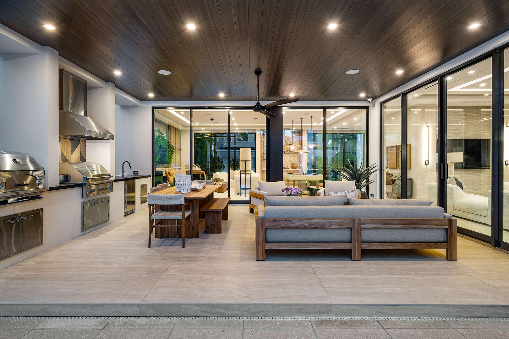 ROYAL PALM YACHT & COUNTRY CLUB - Residential