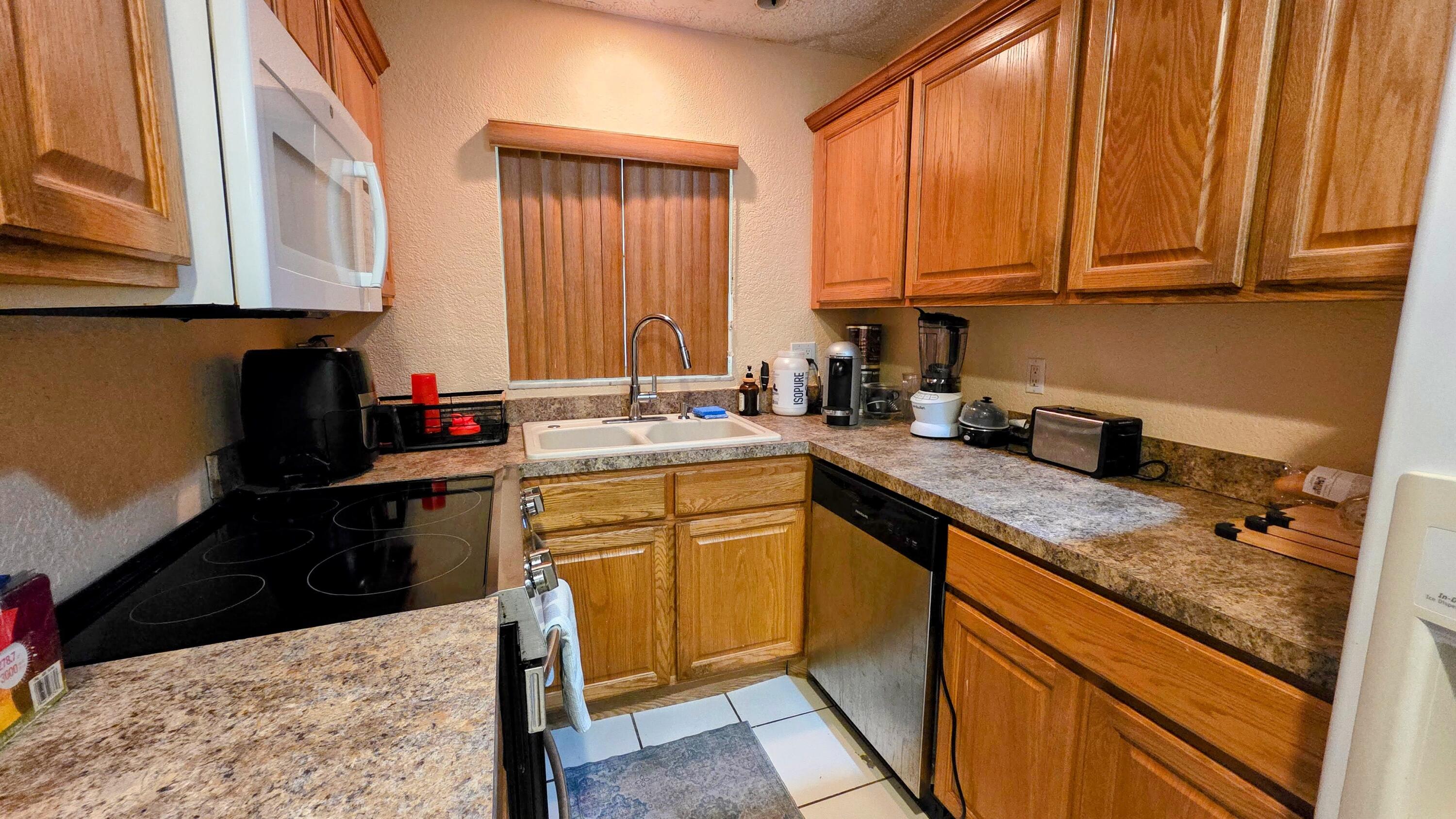 BOCA LINDA CONDO - Residential Lease