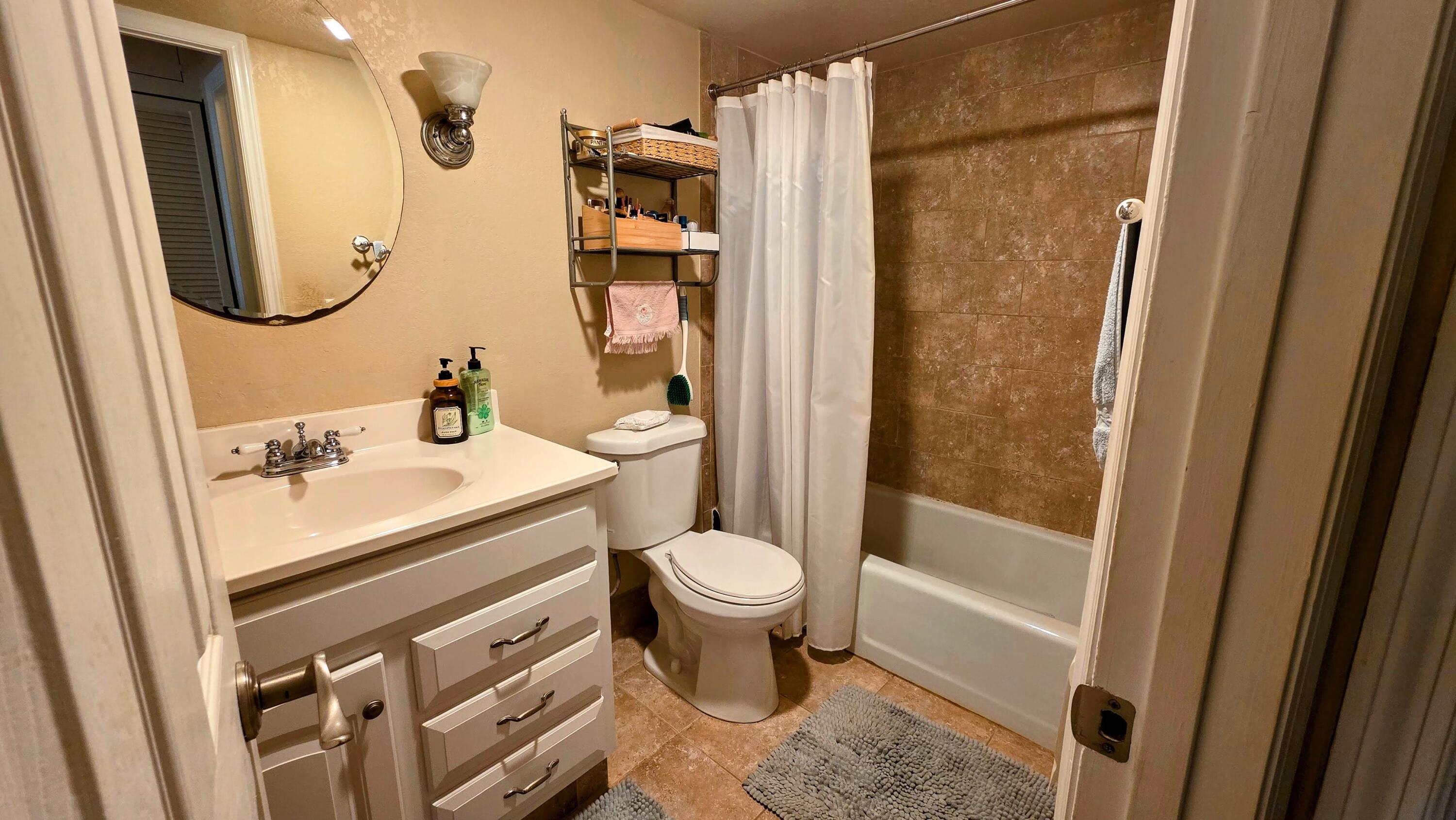 BOCA LINDA CONDO - Residential Lease