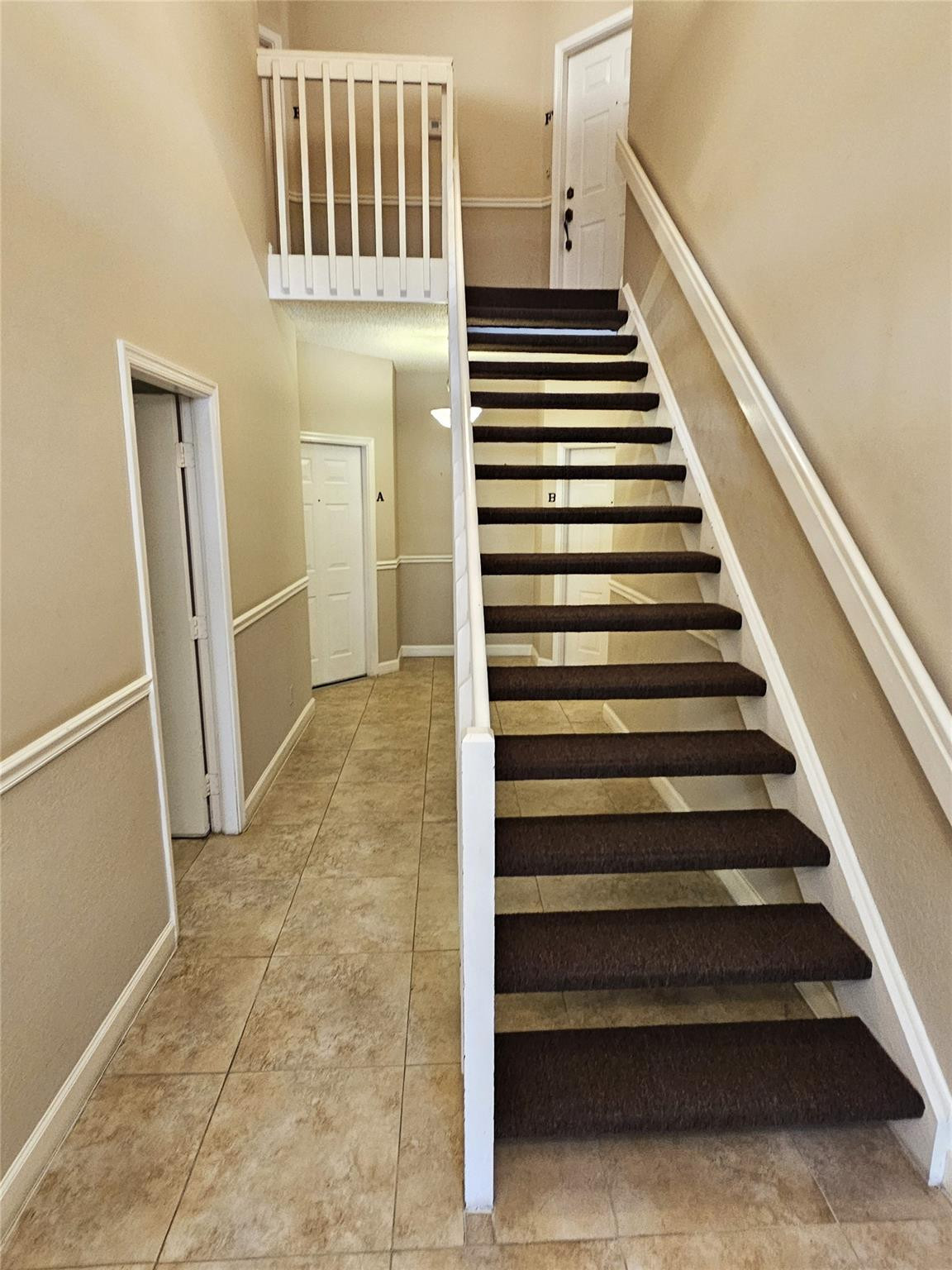 COACH HOUSES OF TOWN PLACE II CONDO - Residential Lease