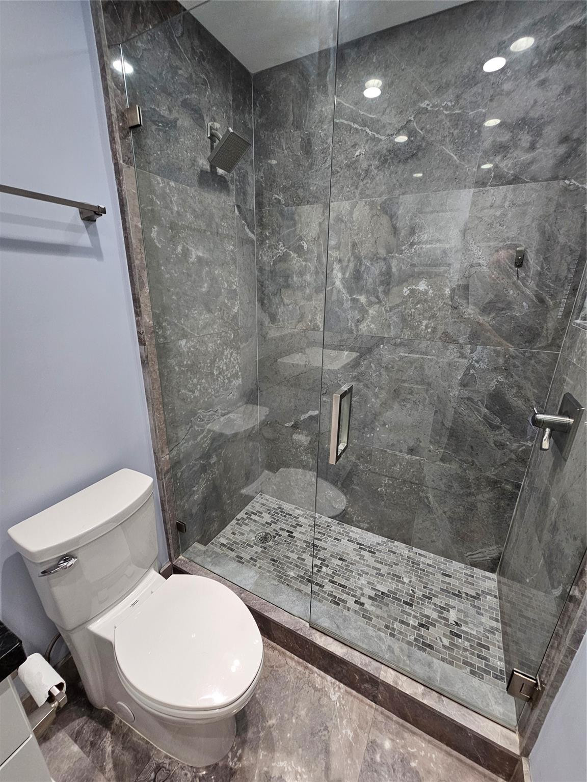 COACH HOUSES OF TOWN PLACE II CONDO - Residential Lease