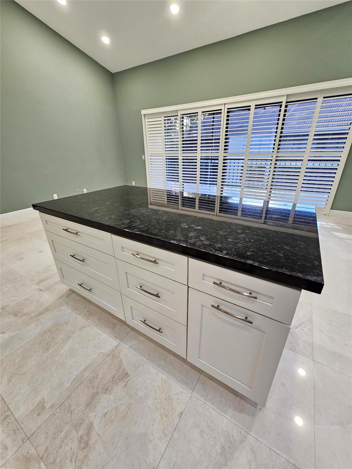 COACH HOUSES OF TOWN PLACE II CONDO - Residential Lease