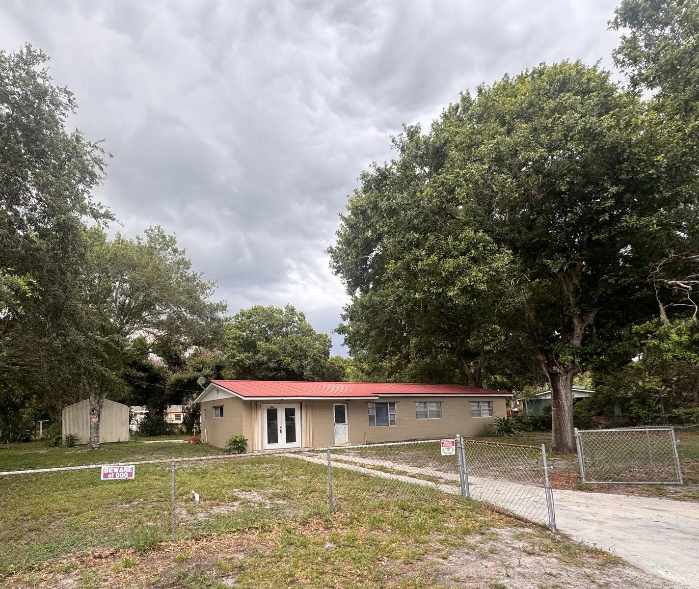 REPLAT OF PALM GARDENS - Residential