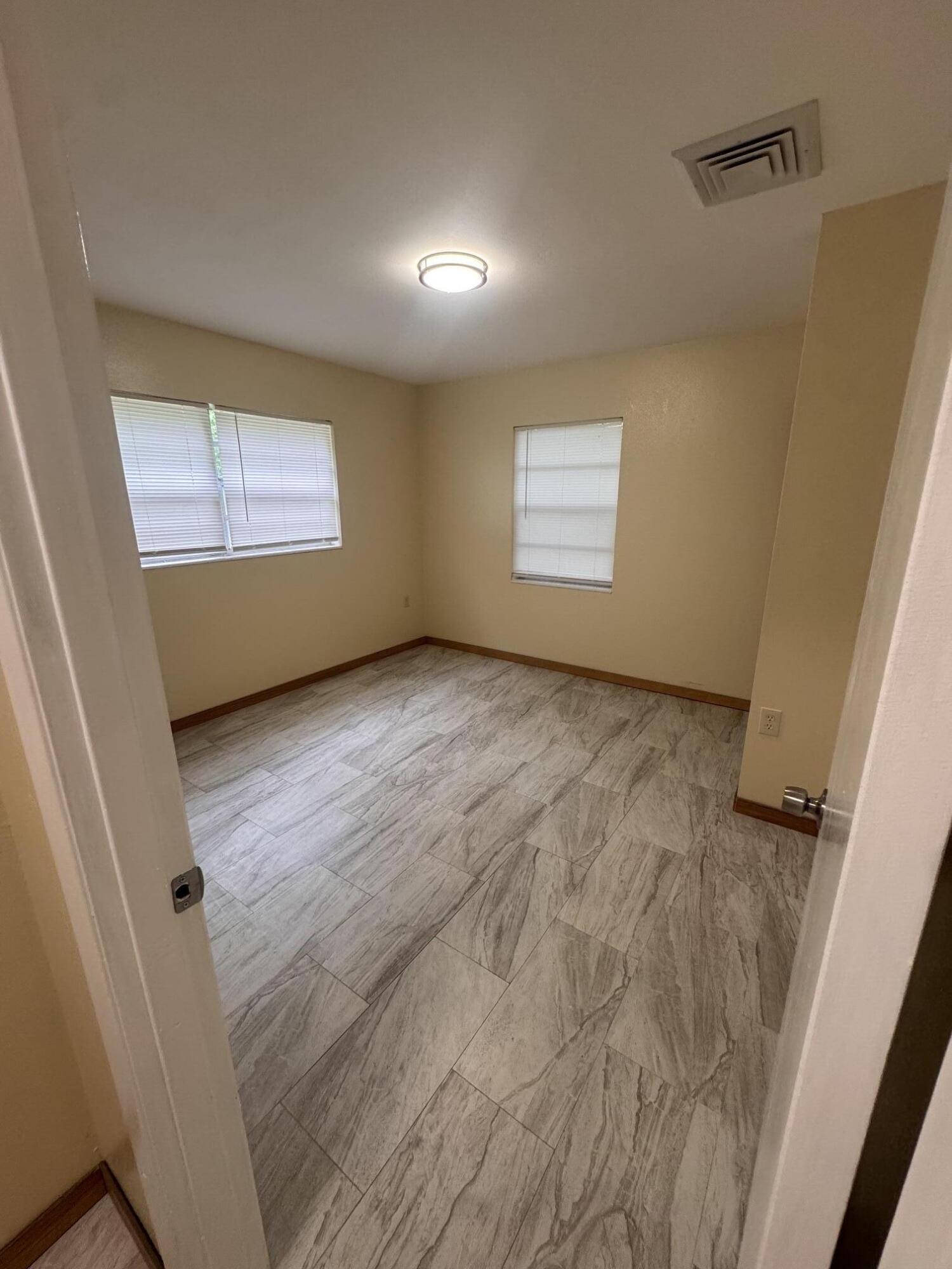 REPLAT OF PALM GARDENS - Residential