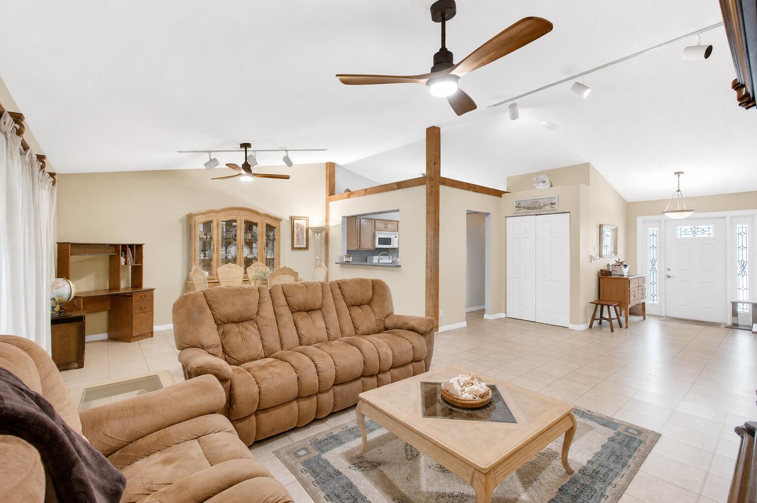 CEDARWOOD VILLAS - Residential