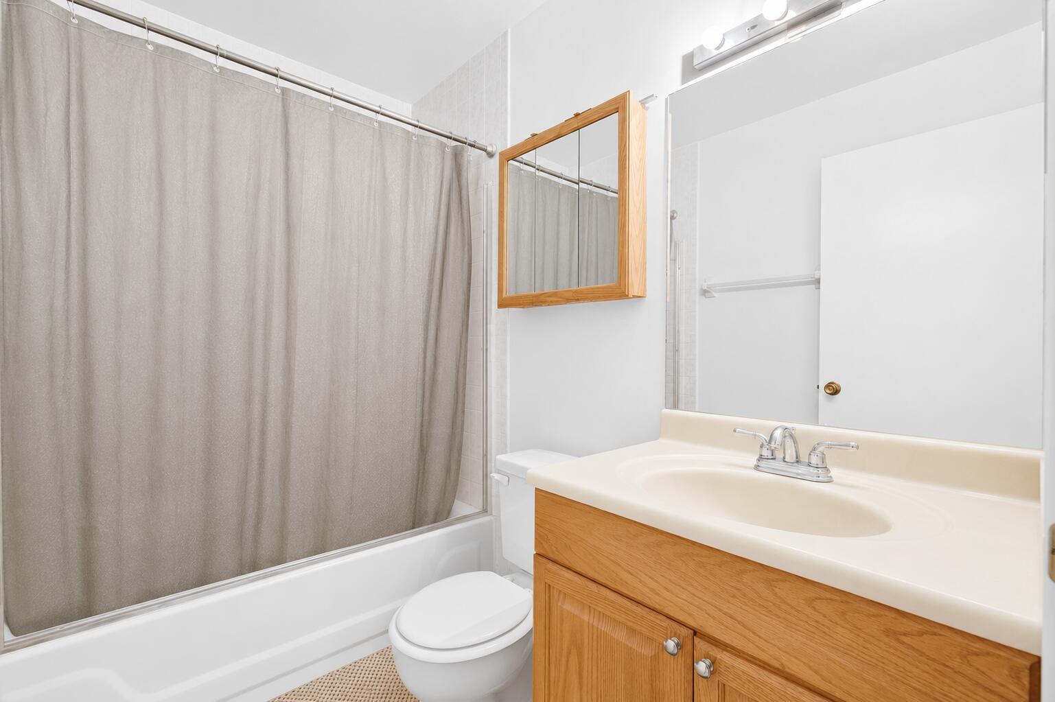 CEDARWOOD VILLAS - Residential