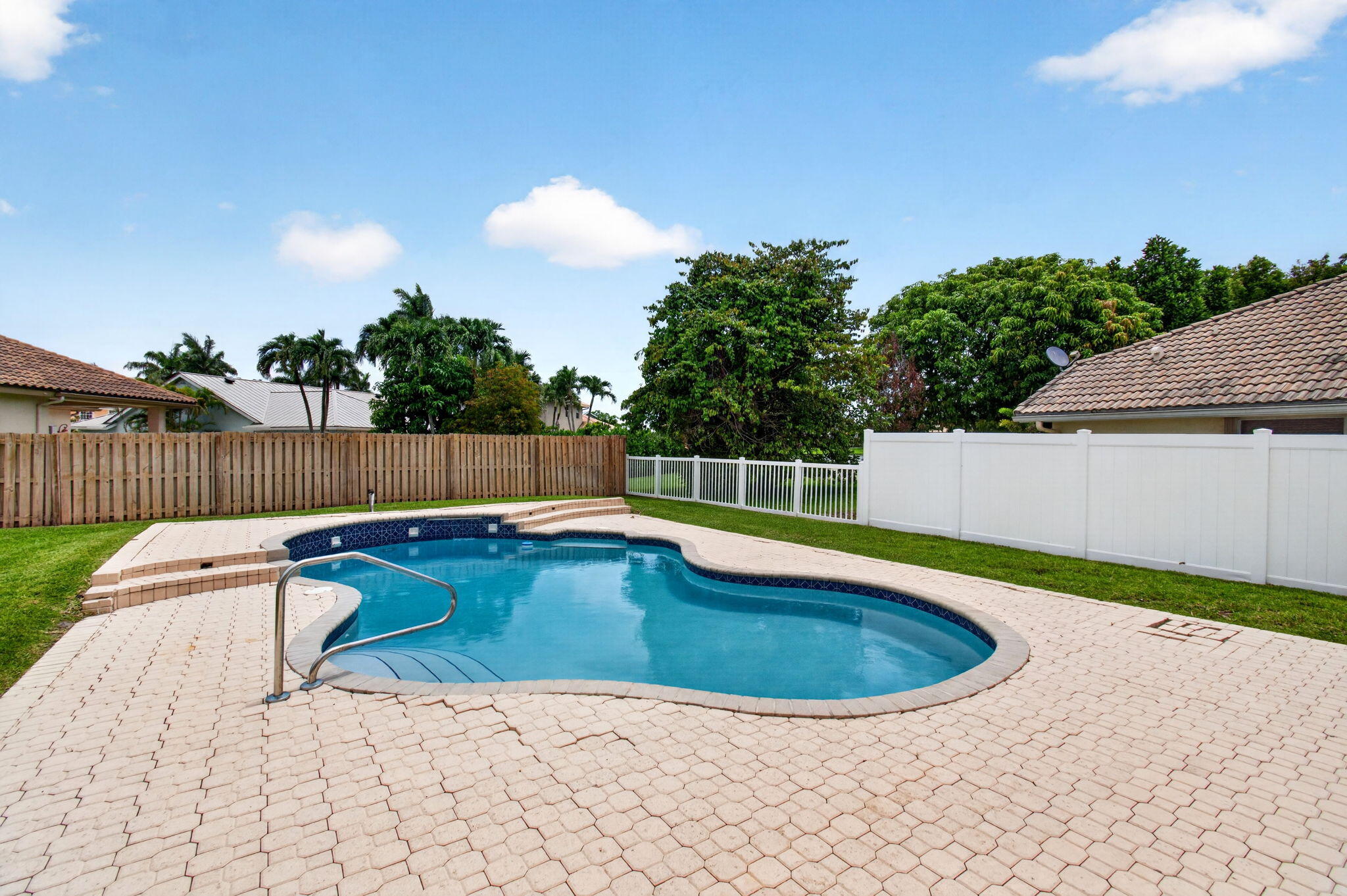 LAKEVIEW ESTATES PH 2 - Residential