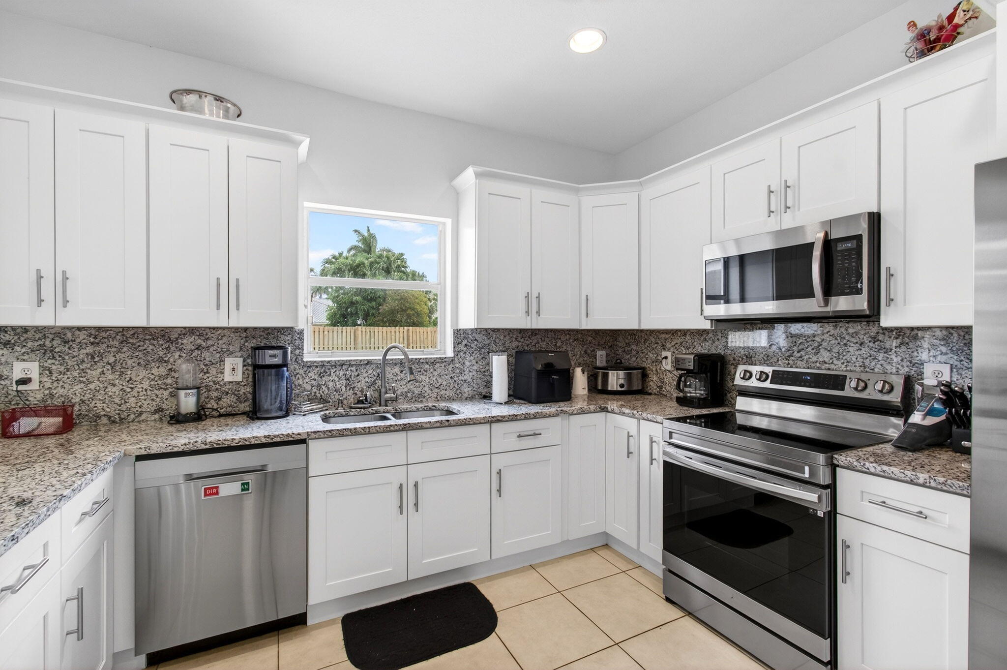 LAKEVIEW ESTATES PH 2 - Residential